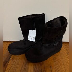 Zara Brown Suede Boots